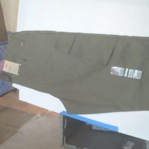 Levi's cargo pants